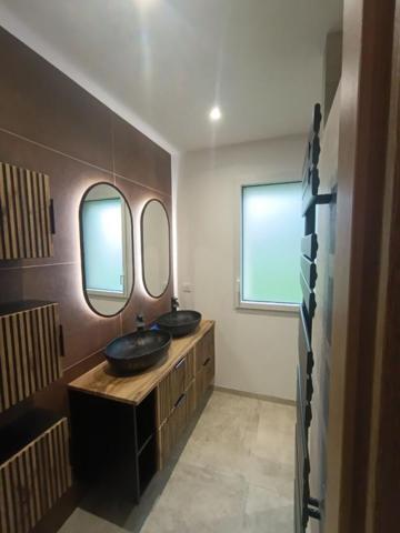 Maison  5 pièce(s) 99.9 m2