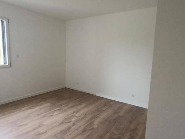 Maison  5 pièce(s) 99.9 m2