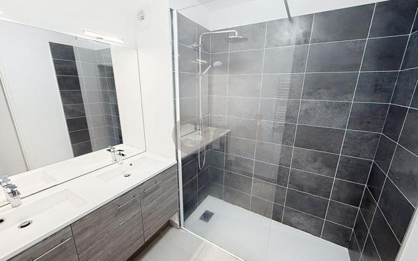 Appartement à vendre    3 pièces • 65,65 m2 Le Muy