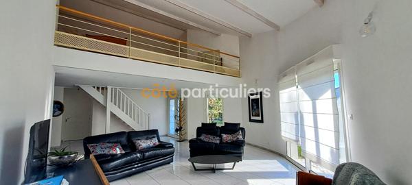 Vente
                Maison174 m² - 6 Pièces -
                    SEVREMOINE (49230)