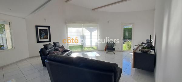 Vente
                Maison174 m² - 6 Pièces -
                    SEVREMOINE (49230)