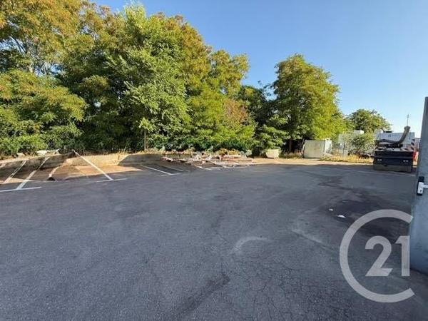 à vendre  800 m2 LES MUREAUX - 78