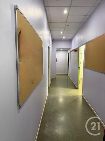 à vendre  800 m2 LES MUREAUX - 78