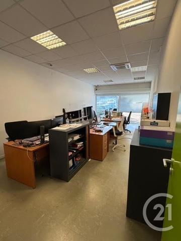 à vendre  800 m2 LES MUREAUX - 78