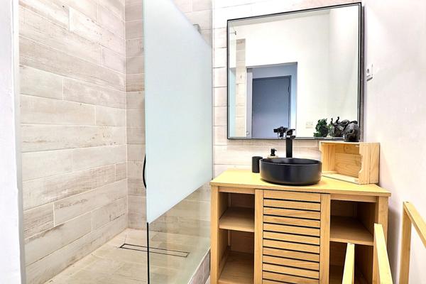 LOCATION MEUBLE - Appartement Marseille - St Jean du Désert- T4- 74 m2 avec loggia- résidence fermée