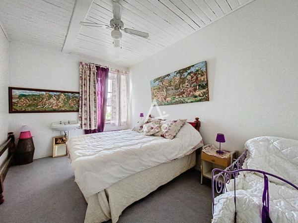 Proche FAYL-BILLOT (54) - Immeuble maison 15 pièces à rénover