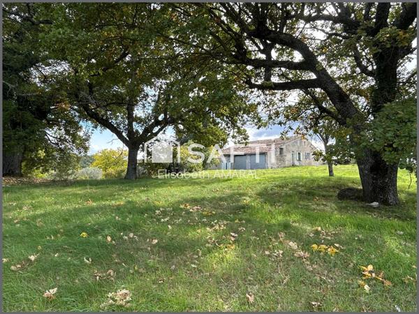 Authentique corps de ferme en pierre au cœur de la campagne de Niozelles