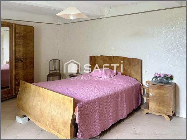 Authentique corps de ferme en pierre au cœur de la campagne de Niozelles