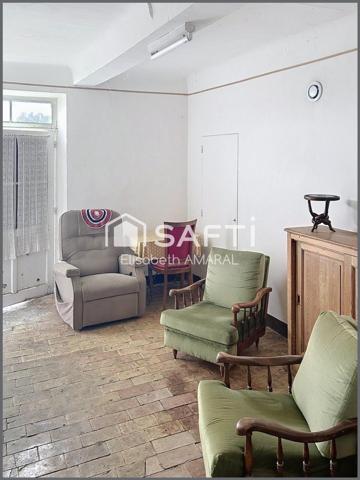 Authentique corps de ferme en pierre au cœur de la campagne de Niozelles