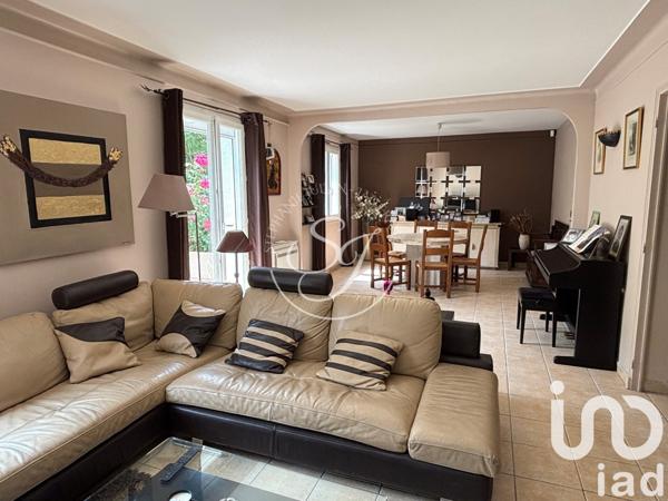 Maison 7 pièces de 130 m² à Villabé (91100)