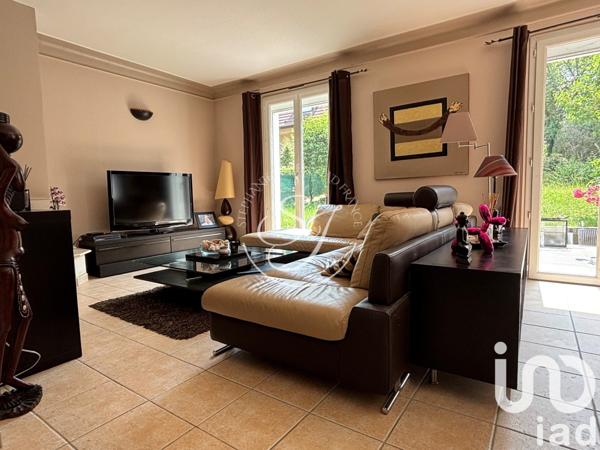 Maison 7 pièces de 130 m² à Villabé (91100)