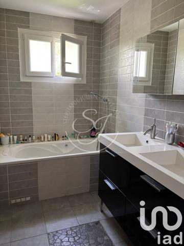 Maison 7 pièces de 130 m² à Villabé (91100)