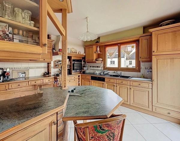 Maison à vendre 7 pièces  (56)