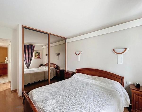 Maison à vendre 7 pièces  (56)