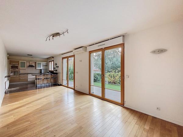 Appartement à SAINT-MAUR-DES-FOSSÉS (94210)