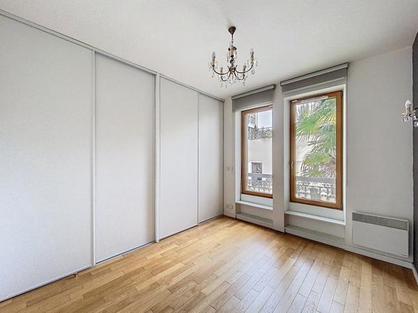 Appartement à SAINT-MAUR-DES-FOSSÉS (94210)