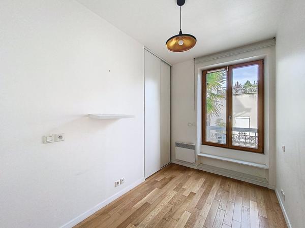 Appartement à SAINT-MAUR-DES-FOSSÉS (94210)