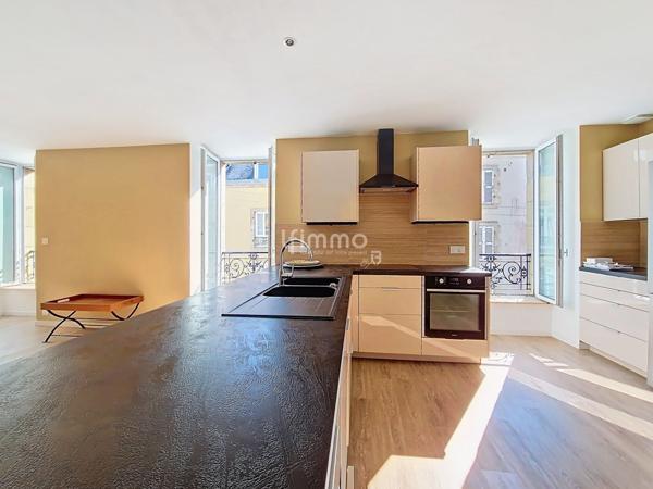 Appartement T3 de 85 m2 à Douarnenez 29100