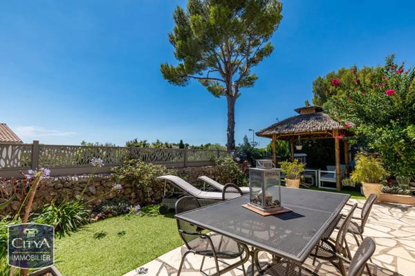 Maison à vendre 5 pièces 102.55m² Sanary-sur-Mer (83110)