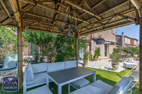 Maison à vendre 5 pièces 102.55m² Sanary-sur-Mer (83110)