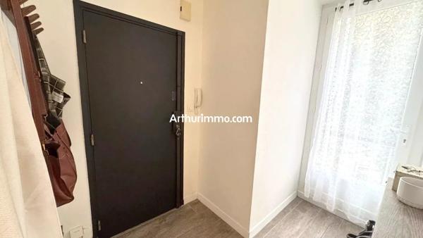 Vente                                                      Appartement
                        
                     2 pièces                      65 m2                     à Draguignan