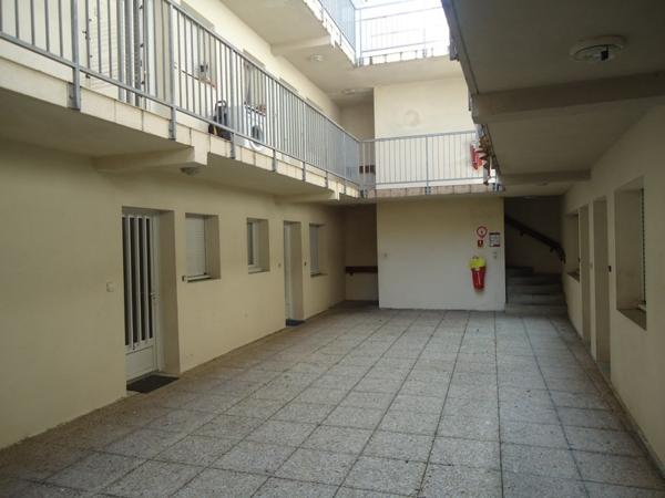 Appartement à louer 580 € CC Angoulême 2 p 45 m² DPE D