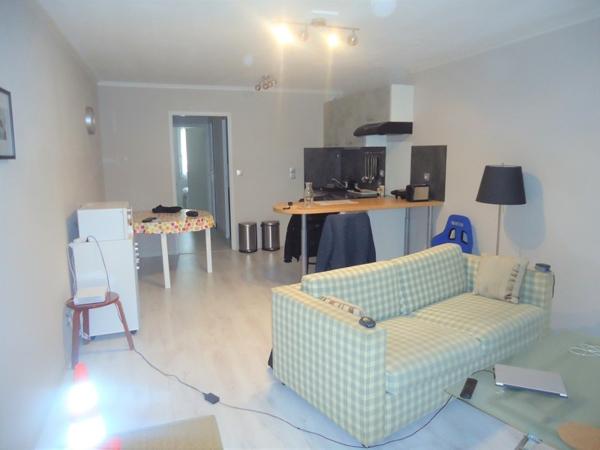 Appartement à louer 580 € CC Angoulême 2 p 45 m² DPE D