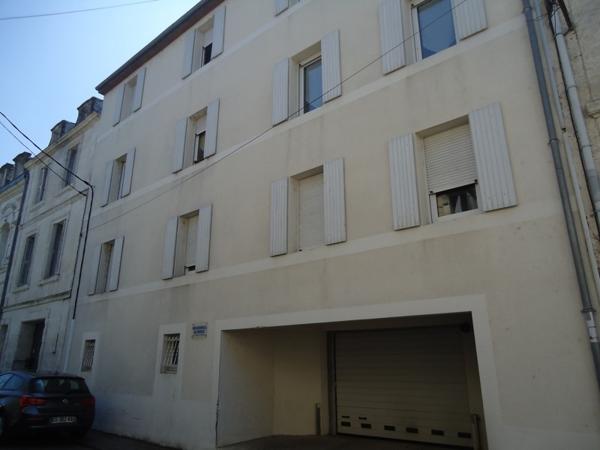 Appartement à louer 580 € CC Angoulême 2 p 45 m² DPE D