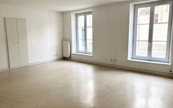 Appartement à louer    3 pièces •  Coulommiers