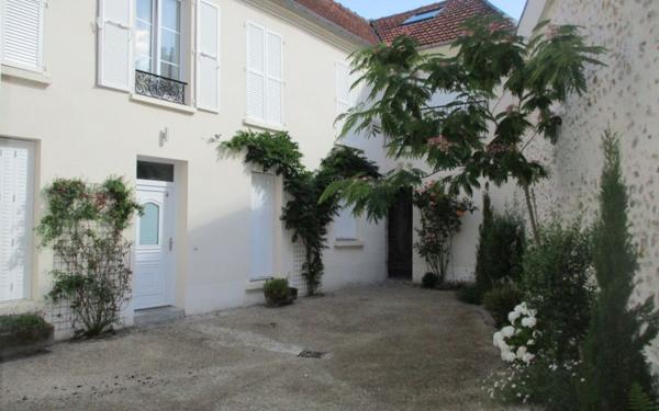 Appartement à louer    3 pièces •  Coulommiers