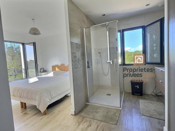 villa récente  6 p avec piscine proche A8 5 pièce(s) 140 m2