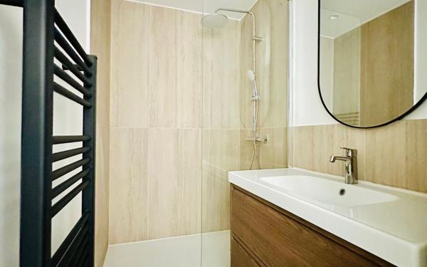 Appartement à louer    3 pièces • 49,02 m2 Créteil