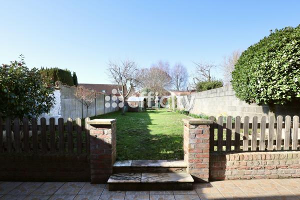 Maison 6 pièces - 140 m² Exclusivité efficity