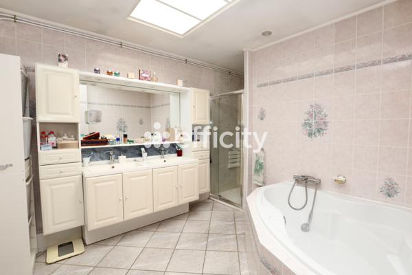 Maison 6 pièces - 140 m² Exclusivité efficity