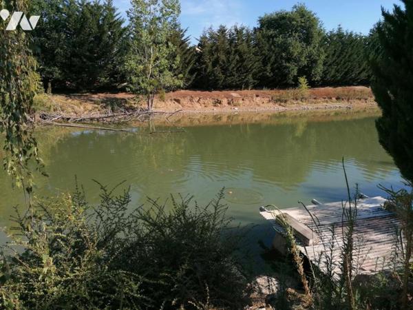TERRAIN DE LOISIRS