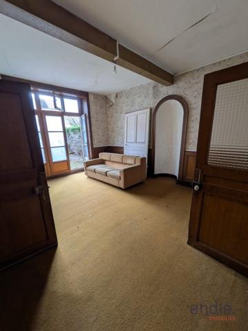 Maison bourgeoise à rénover – 157 m² de charme et de potentiel