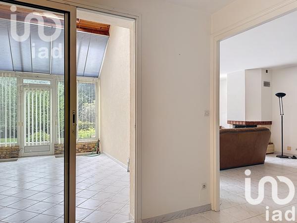 House for sale 4 rooms 93 m² Pommeuse