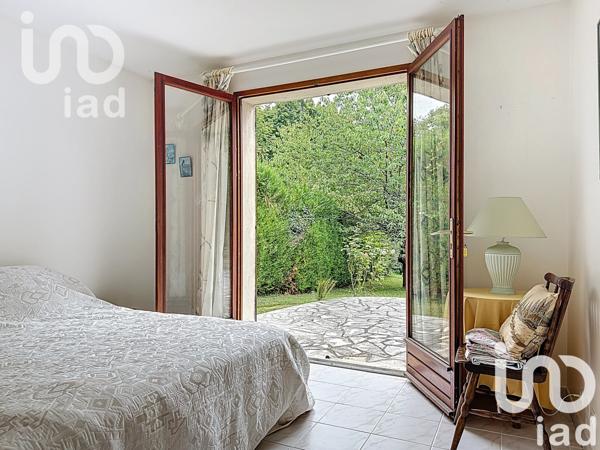 House for sale 4 rooms 93 m² Pommeuse