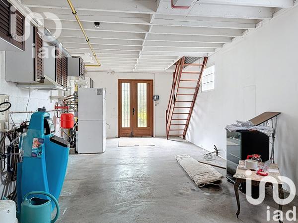 House for sale 4 rooms 93 m² Pommeuse