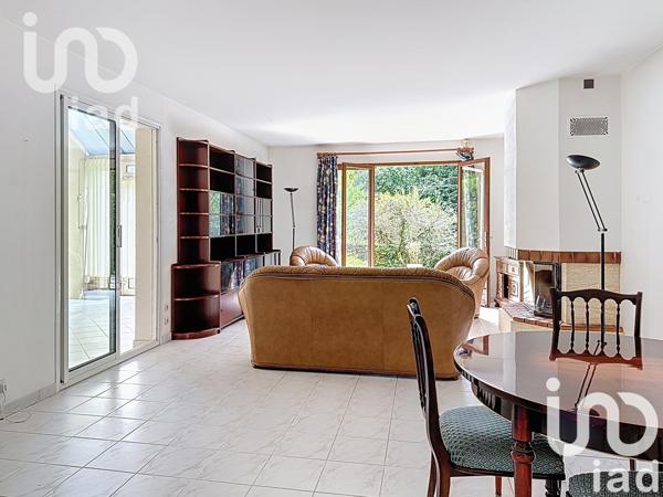 House for sale 4 rooms 93 m² Pommeuse