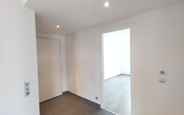 Appartement à vendre    4 pièces • 133 m2 Saint-Genis-Pouilly