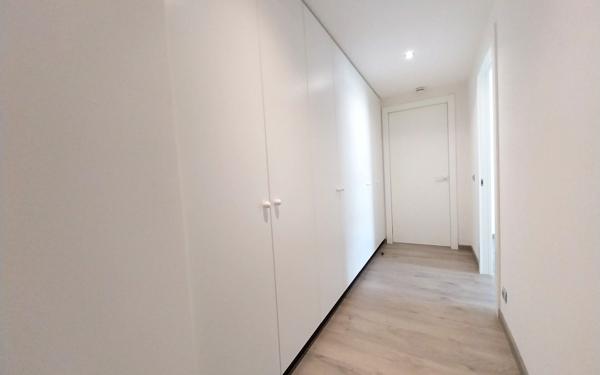 Appartement à vendre    4 pièces • 133 m2 Saint-Genis-Pouilly