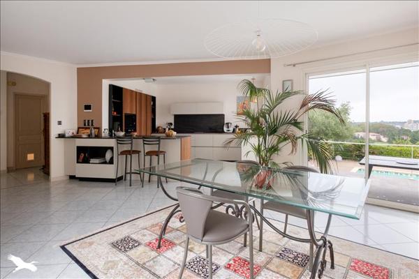 Maison à vendre |  Juvignac |  5 pièces | 170 m²