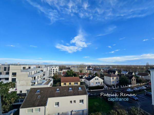 Appartement à vendre 4 pièces, T4, SAINT CYR L'ECOLE (78)
