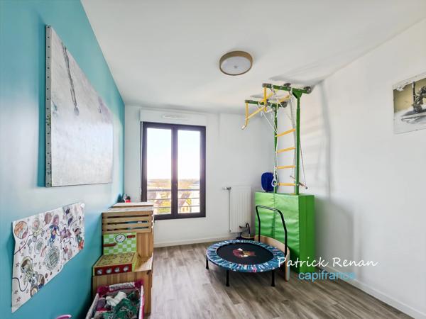 Appartement à vendre 4 pièces, T4, SAINT CYR L'ECOLE (78)