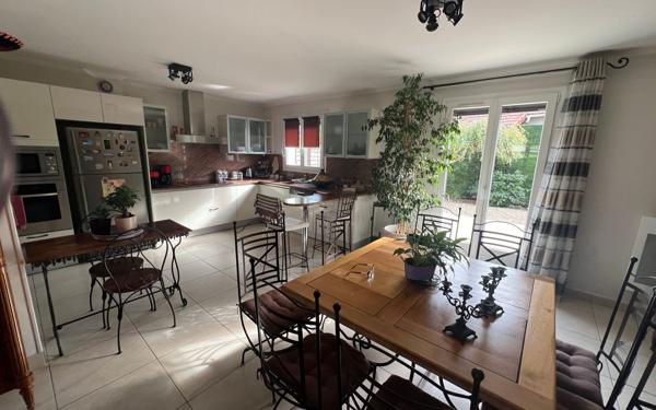 Maison à vendre    5 pièces • 116,47 m2 Gournay-sur-Marne