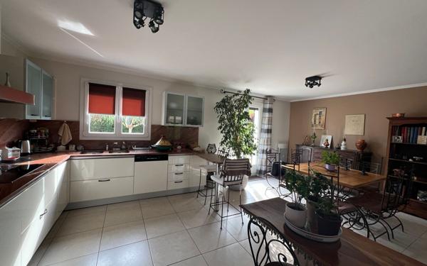 Maison à vendre    5 pièces • 116,47 m2 Gournay-sur-Marne