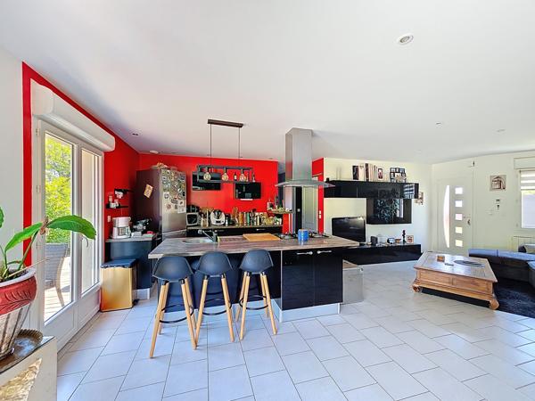 Maison 5 pièces - 81 m² Exclusivité efficity