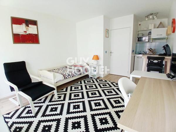 Studio meublé à louer - Quartier Mont-Valérien