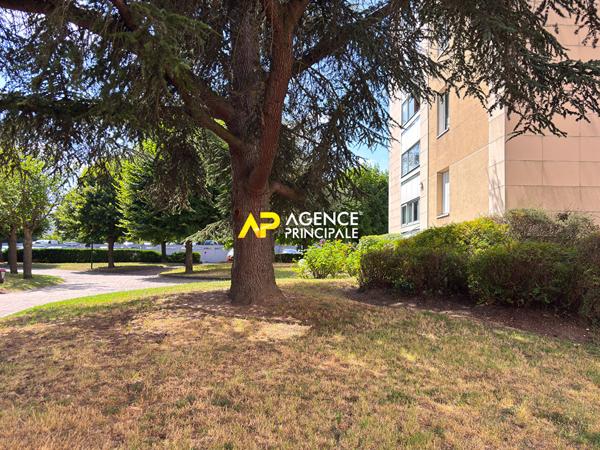 Sartrouville - Appartement 5 pièces 81.70 m² avec loggia, cave et parking 249 000 € **  - Référence  9484
